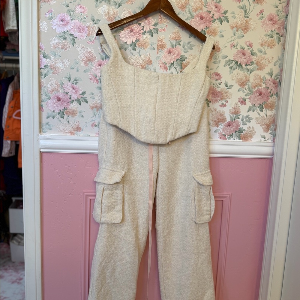 Sleeveless Cream Cargo set